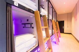 Хостелы Jacobs Inn Hostel Дублин Капсула в 12-местном общем номере для мужчин и женщин-8